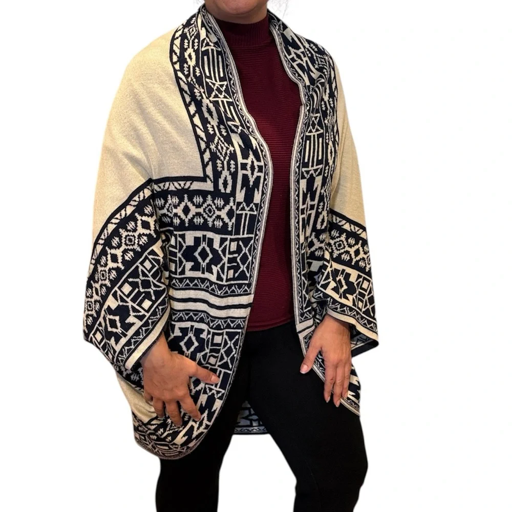 Women’s Southwestern Aztec Print Oversized Poncho Wrap Navy/Cream Reversible